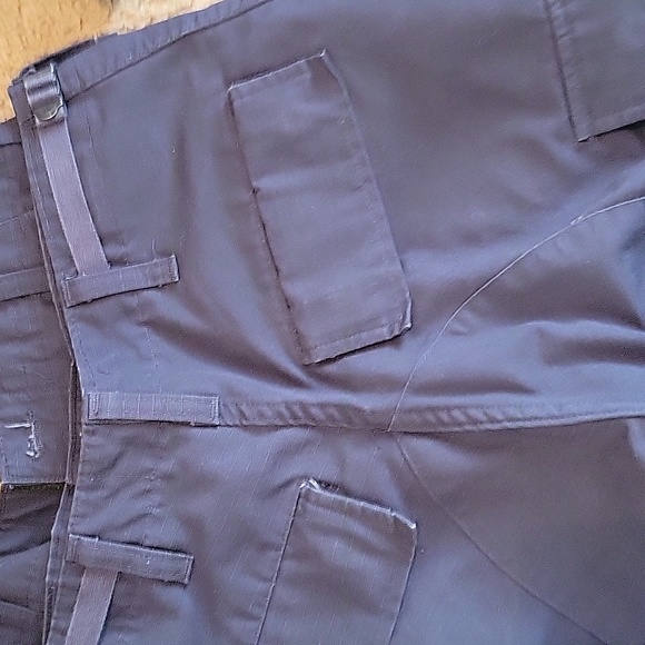 6 pocket  cargo bdu's - Picture 8 of 8